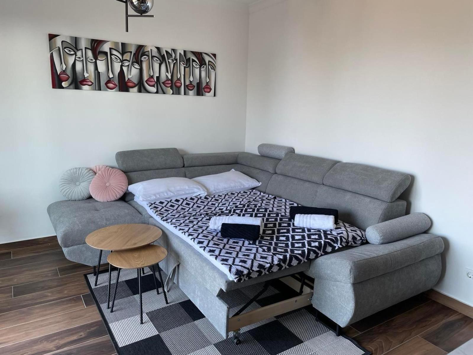 Apartments Alba Chiara คาสตาฟ ภายนอก รูปภาพ