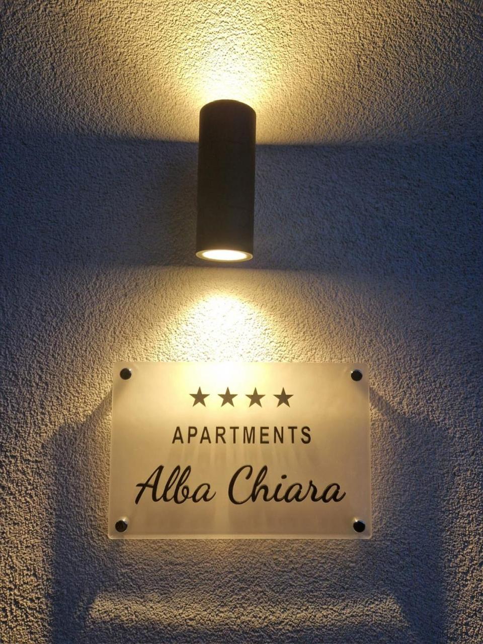 Apartments Alba Chiara คาสตาฟ ภายนอก รูปภาพ