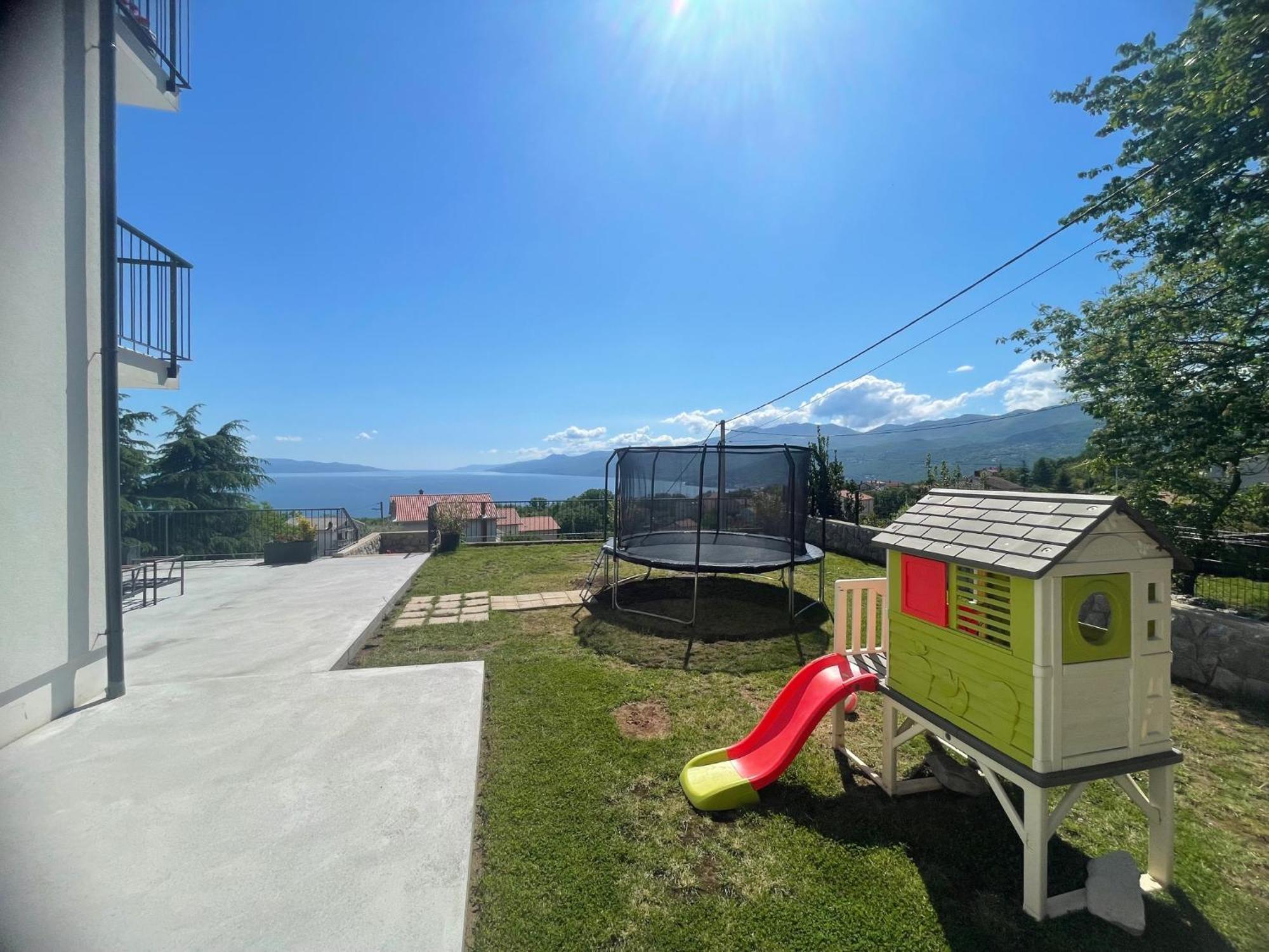 Apartments Alba Chiara คาสตาฟ ภายนอก รูปภาพ